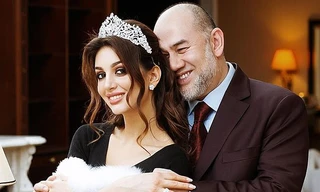 Hoa hậu Moscow lần đầu trả lời về cuộc ly hôn sóng gió với cựu vương Malaysia 