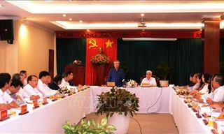 Thường trực Ban Bí thư Trần Quốc Vượng phát biểu tại buổi làm việc. Ảnh: TTXVN