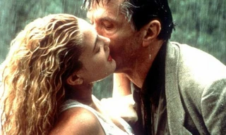 Trước ‘Vợ ba’, loạt phim quốc tế gây tranh cãi vì diễn viên nhí đóng cảnh 18+