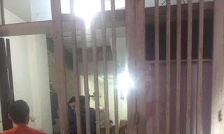 Bản tin 8H: Nam sinh phát hiện chủ nhà chết trong tư thế treo cổ ở Hà Nội