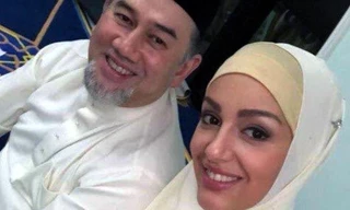 Quốc vương Malaysia vừa thoái vị, vợ hoa hậu lộ tin mang bầu