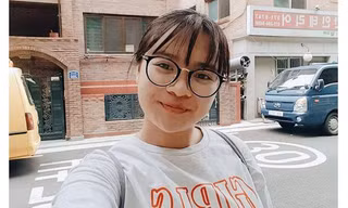 Nữ sinh lớp 9 sáng tạo đầu đề bài văn bằng tranh vẽ sống động