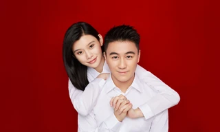 Hà Du Quân và Hề Mộng Dao đã đến cục dân chính đăng ký kết hôn.