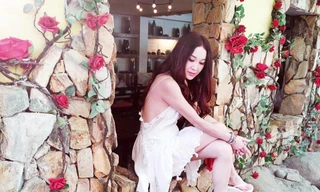 Khoe ảnh du lịch Nha Trang, ‘Đát Kỷ đẹp nhất màn ảnh’ trẻ trung bất ngờ tuổi U60