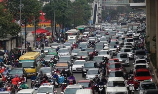 Đường phố Hà Nội ùn tắc kinh hoàng trong ngày 27 Tết