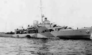 USCGC Campbell trước một chuyến tuần tra năm 1942. Ảnh: USCG.