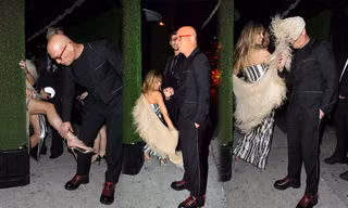 Đi tiệc cùng bạn trẻ kém tuổi, Heidi Klum vẫn ‘thả thính’ đàn anh