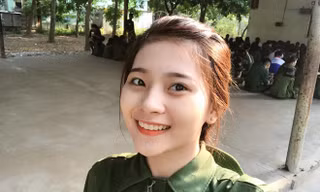 Dàn gái xinh ĐH Kinh tế TP.HCM toàn Hoa khôi, người mẫu nổi tiếng