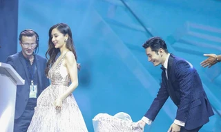 Huỳnh Hiểu Minh xách váy cho Angela Baby, đập tan tin đồn ly hôn