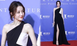 ‘Mỹ nhân Tân Cương’ Địch Lệ Nhiệt Ba diện váy xẻ sâu, khoe chân thon nuột