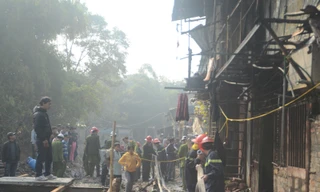 Clip: Khu nhà trọ tan hoang sau vụ cháy