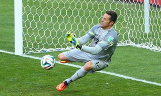 Brazil-Chile (1-1, penaty 3-2): Selecao nhọc nhằn vượt ải