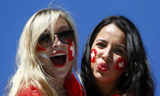 CĐV Thụy Sĩ trong trận gặp Argentina