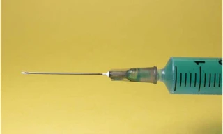 Tiêm vắc xin ngừa COVID-19 có thể giảm nguy cơ mắc COVID-19 nặng và nguy cơ tử vong tới 90%.