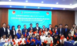 Thanh niên Việt - Trung trao đổi phương thức hoạt động Đoàn trong tình hình mới