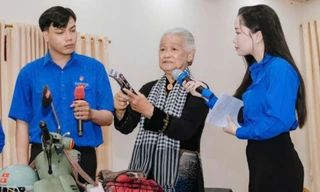 Nữ họa sĩ hơn một thập kỷ đi dọc Bắc - Nam để vẽ 3.000 bức chân dung Mẹ Việt Nam Anh hùng 