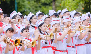 Thiếu nhi đồng diễn ‘Đất nước trọn niềm vui'