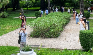 Giới trẻ TPHCM trải nghiệm tham quan Dinh thự Pháp 