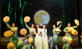 Nghệ sĩ hát hướng về miền Bắc