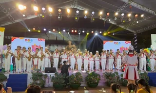 Bản hit 'Tình bạn diệu kỳ' qua tiếng trống, kèn của đội viên TPHCM