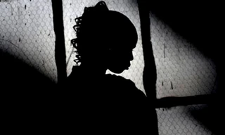 Lời kể rùng rợn của phụ nữ bị cắt 'cái đó'