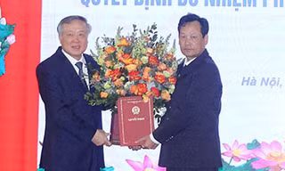Công bố quyết định của Chủ tịch nước về công tác cán bộ