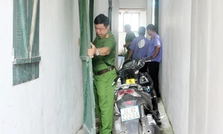 Cán bộ tư pháp Lào Cai bị chồng cũ của người tình đâm chết?