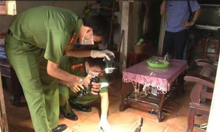 Đi uống rượu về, em rể 'vung dao' đoạt mạng anh vợ