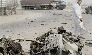 Đánh bom kép, 35 người Iraq thiệt mạng
