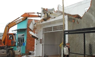 TPHCM: Khó khăn xử lý xây dựng trái phép
