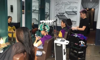 Chị em chi tiền triệu làm đẹp, salon 'hốt bạc' ngày cuối năm