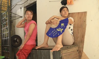 Dân xóm ngụ cư Hà thành 'sốc nhiệt' vì điện giá cao