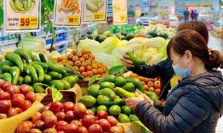 Siêu thị chuẩn bị đủ hàng và kho chứa hàng phụ vụ người dân trong thời gian cách ly.