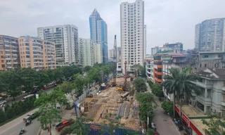 Thanh tra điểm mặt cao ốc đu bám 'con đường đau khổ' Lê Văn Lương chỉnh quy hoạch tùy tiện