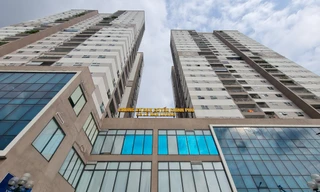 'Băm nát' quy hoạch đường Lê Văn Lương: Đất quân đội, quốc phòng thành cao ốc 