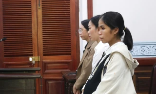 Các bị cáo tại phiên tòa.