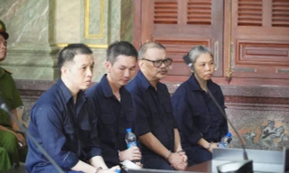 Các bị cáo tại phiên tòa.