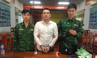 Sang Campuchia đánh bạc, khi về 'tiện thể' mang theo ma túy 