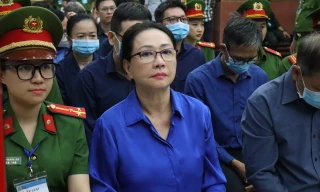 Bà Trương Mỹ Lan.