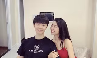 Ngày cách ly thứ 18: Thuý Vân khoe clip bạn trai làm ảo thuật, fans khen có tướng phu thê