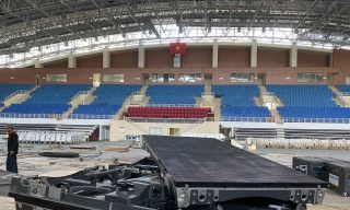 Sân khấu bán kết HHVN 2020 đang gấp rút hoàn thiện, hứa hẹn hấp dẫn với dàn nghệ sĩ hot