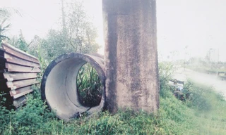 Nhậu say, nữ sinh bị hiếp dâm trong ống cống