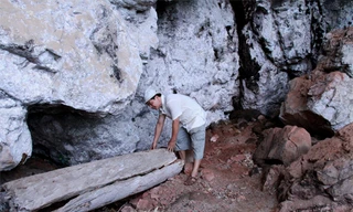 Bí ẩn cỗ quan tài nghìn năm treo vách đá xứ Thanh