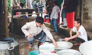 'Giếng nước bất thường' sao giờ mới nóng?