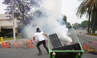 Bạo loạn leo thang ở kinh đô điện ảnh thế giới