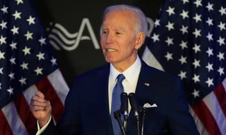 Cựu Tổng thống Mỹ Joe Biden phát biểu tại hội nghị ở Chicago ngày 15/4. (Ảnh: AP)