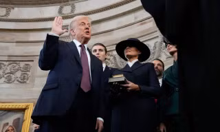 Ông Donald Trump tuyên thệ nhậm chức ngày 20/1. (Ảnh: AP)