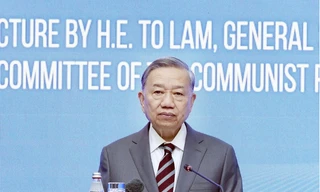 Tổng Bí thư Tô Lâm có bài phát biểu tại Học viện Hành chính công trực thuộc Tổng thống Kazakhstan. Ảnh: TTXVN