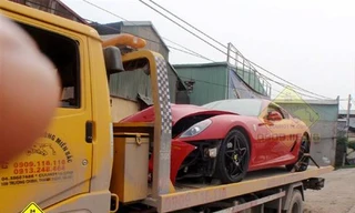 Siêu xe Ferrari đắt nhất Việt Nam gặp nạn