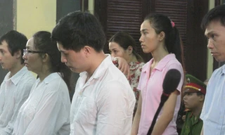 Môi giới mại dâm, người đẹp lĩnh 30 tháng tù giam